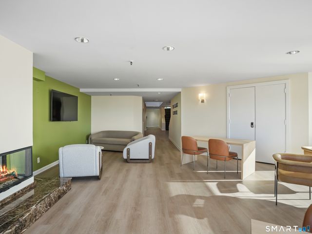 25 Forest Street 7D, Stamford, CT 06901