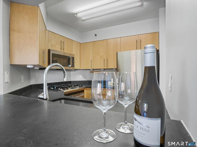 25 Forest Street 7D, Stamford, CT 06901