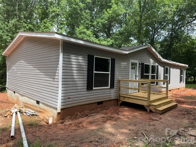 2468 Bonnie Glen, Clover, SC 29710