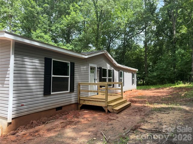 2468 Bonnie Glen, Clover, SC 29710