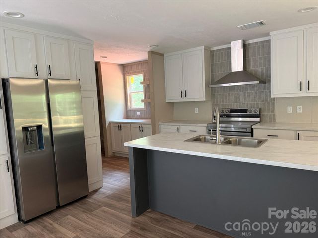 2468 Bonnie Glen, Clover, SC 29710
