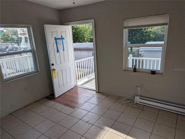 2000 QUEENSBORO AVENUE S A, St Petersburg, FL 33712