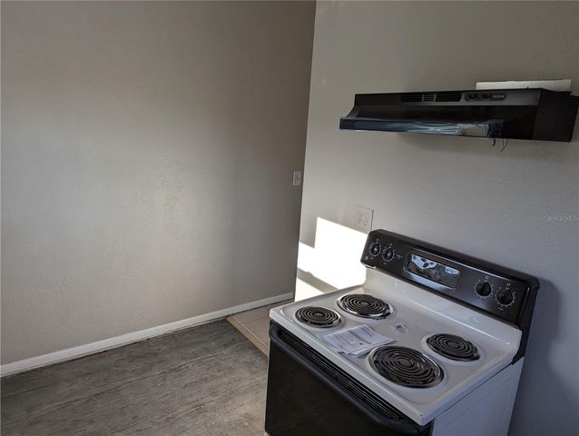 2000 QUEENSBORO AVENUE S A, St Petersburg, FL 33712