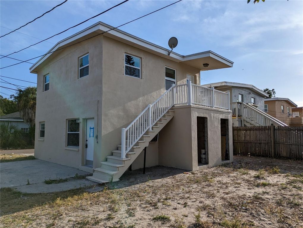 2000 QUEENSBORO AVENUE S A, St Petersburg, FL 33712