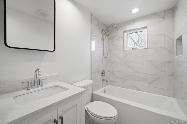 92 Hawthorne Road, Kings Park, NY 11754