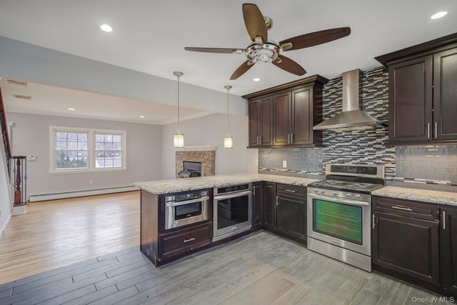 92 Hawthorne Road, Kings Park, NY 11754