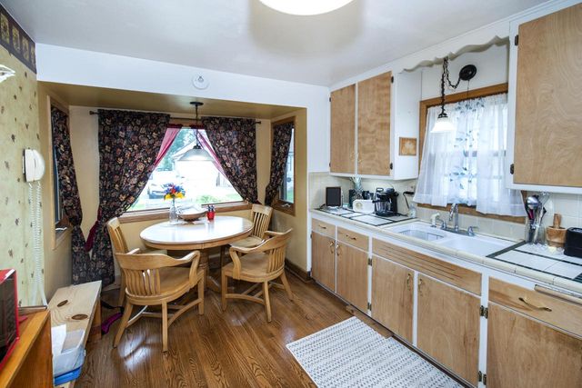 3130 S 35th STREET, Milwaukee, WI 53215