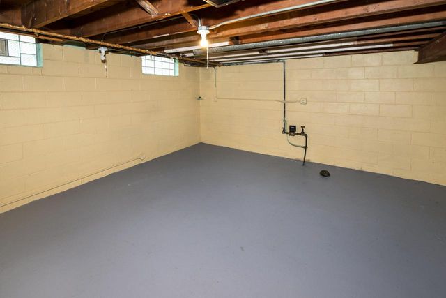 3130 S 35th STREET, Milwaukee, WI 53215