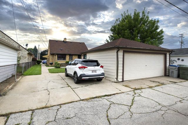3130 S 35th STREET, Milwaukee, WI 53215