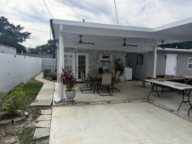 7321 Johnson St, Hollywood, FL 33024