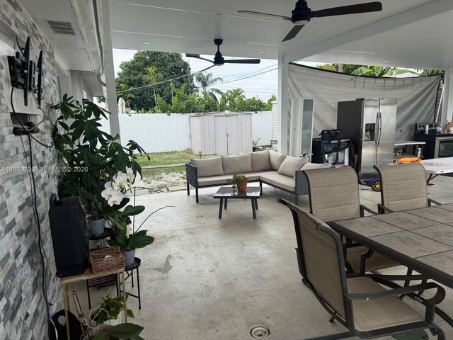 7321 Johnson St, Hollywood, FL 33024