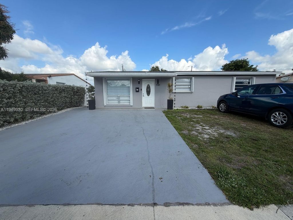 7321 Johnson St, Hollywood, FL 33024