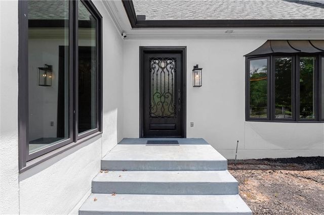 4562 Columns Drive SE, Marietta, GA 30067