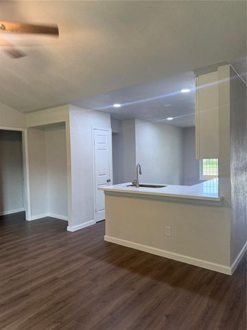 14422 Alrover Street, Houston, TX 77045