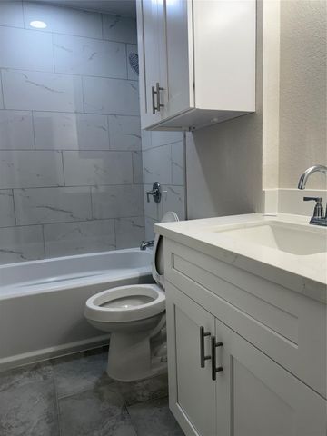 14422 Alrover Street, Houston, TX 77045