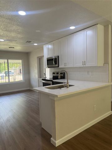 14422 Alrover Street, Houston, TX 77045