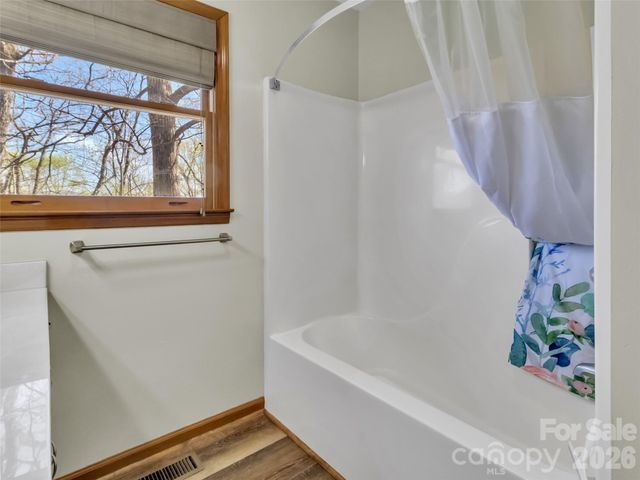 400 Indian Trail, Franklin, NC 28734