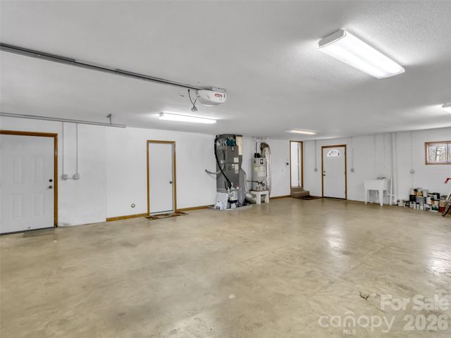 400 Indian Trail, Franklin, NC 28734