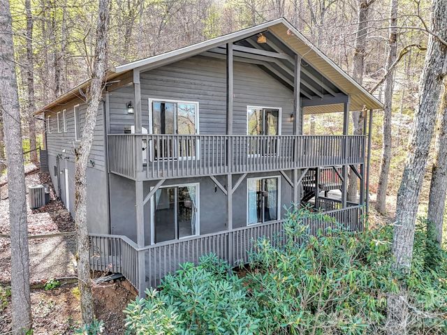 400 Indian Trail, Franklin, NC 28734