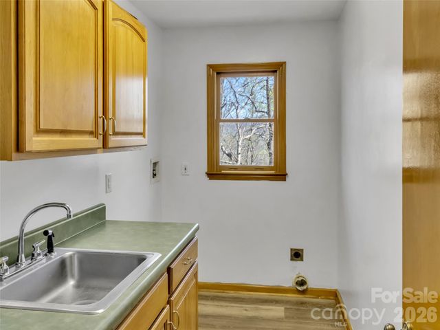 400 Indian Trail, Franklin, NC 28734