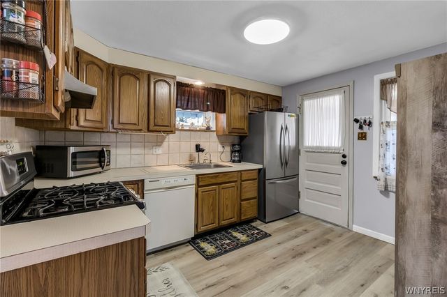 39 Airview Terrace, Cheektowaga, NY 14043