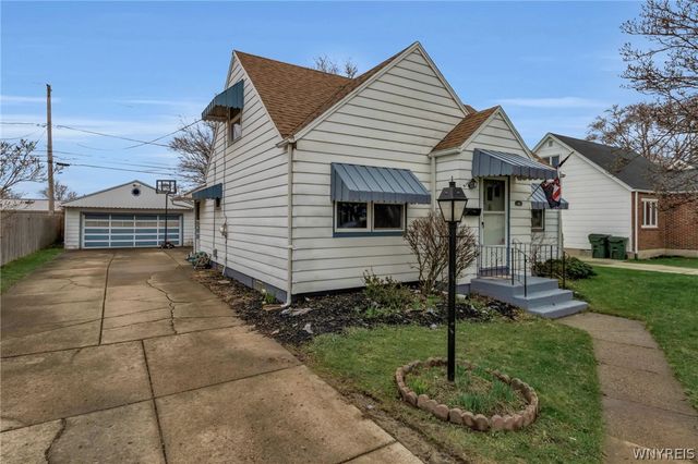 39 Airview Terrace, Cheektowaga, NY 14043