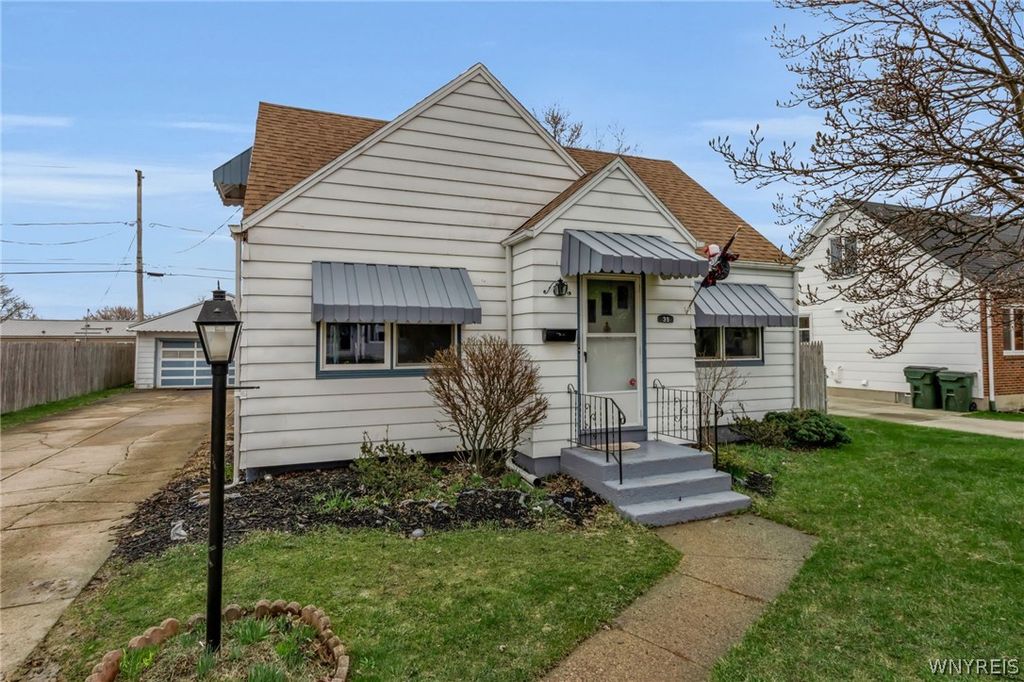 39 Airview Terrace, Cheektowaga, NY 14043