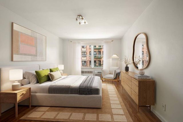 3044 29th St Apt 4J, New York City, NY 11102