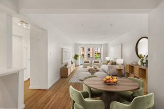 3044 29th St Apt 4J, New York City, NY 11102
