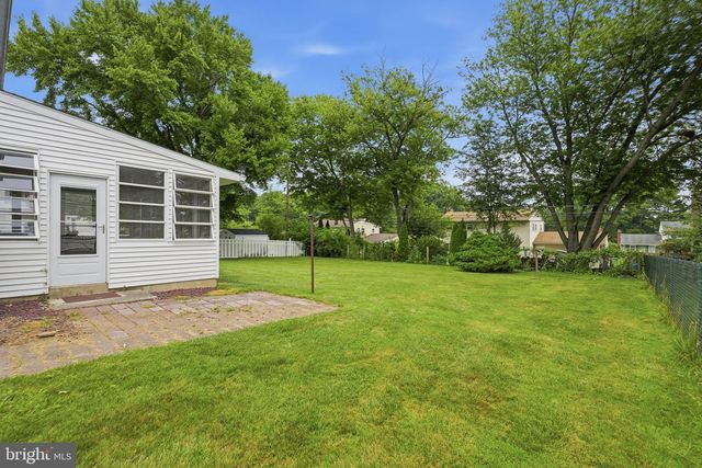 2108 ANSON RD, Wilmington, DE 19810