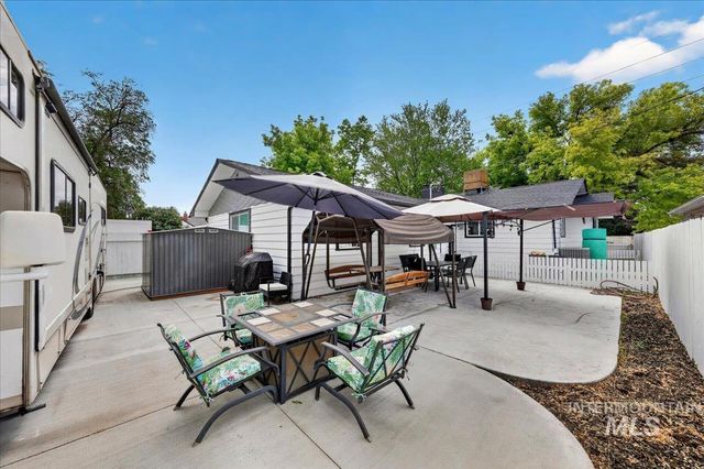 1220 E Amity Ave, Nampa, ID 83686
