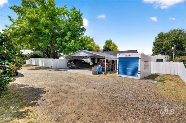 1220 E Amity Ave, Nampa, ID 83686