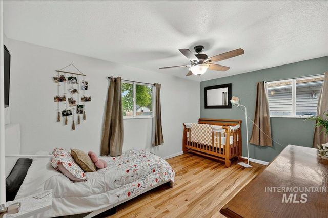 1220 E Amity Ave, Nampa, ID 83686