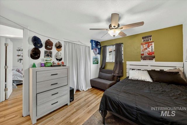 1220 E Amity Ave, Nampa, ID 83686