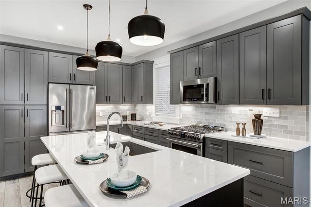 1206 Lynch Street, St Louis, MO 63118