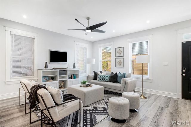 1206 Lynch Street, St Louis, MO 63118