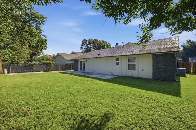 1906 N Eucalyptus Court, Broken Arrow, OK 74012