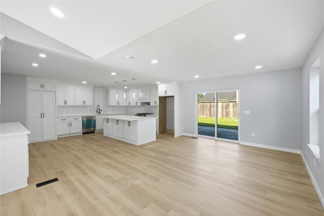 1906 N Eucalyptus Court, Broken Arrow, OK 74012