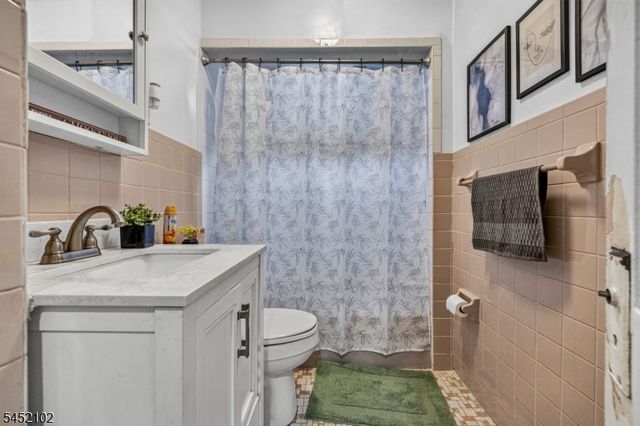 334 Trenton Ave, Paterson City, NJ 07503