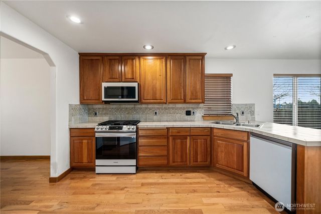 9223 Carys Street SE, Yelm, WA 98597