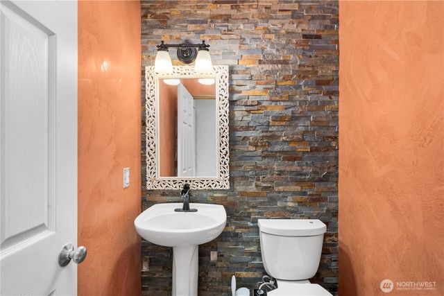 9223 Carys Street SE, Yelm, WA 98597