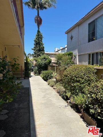 12766 Pacific Avenue 5, Los Angeles, CA 90066