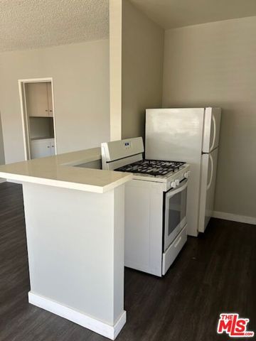 12766 Pacific Avenue 5, Los Angeles, CA 90066