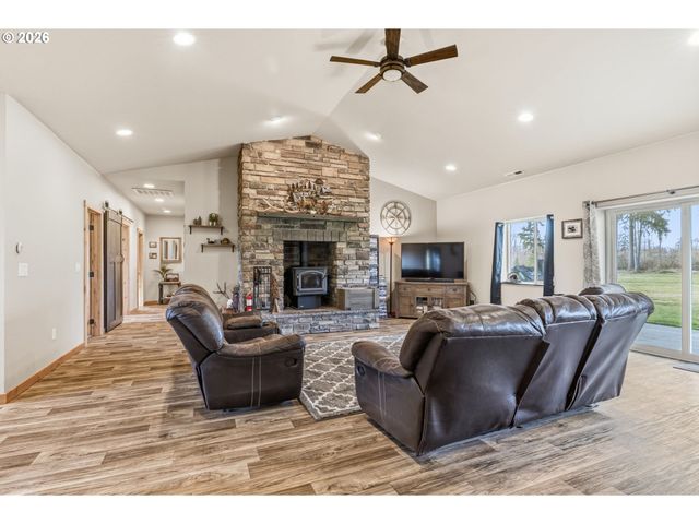 371 TOLEDO VADER Rd, Toledo, WA 98591