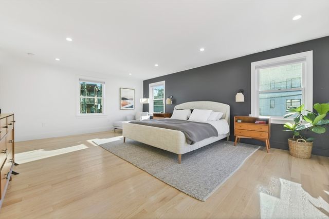 17 Akron St 2, Boston, MA 02119