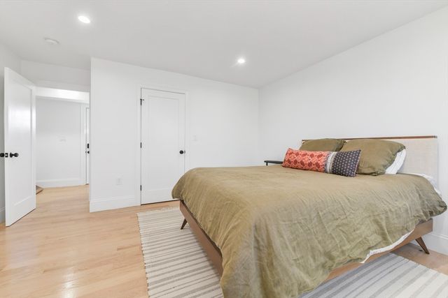 17 Akron St 2, Boston, MA 02119