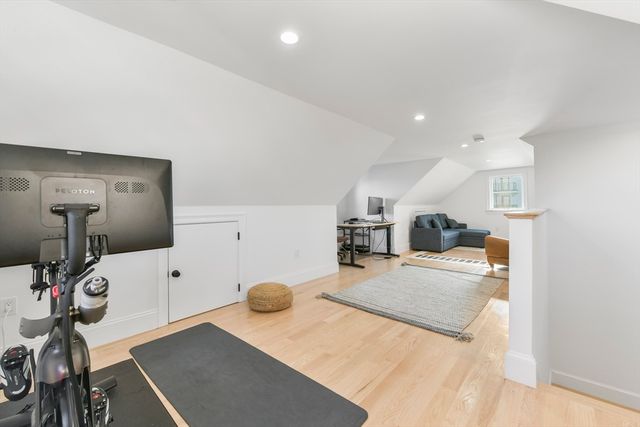 17 Akron St 2, Boston, MA 02119