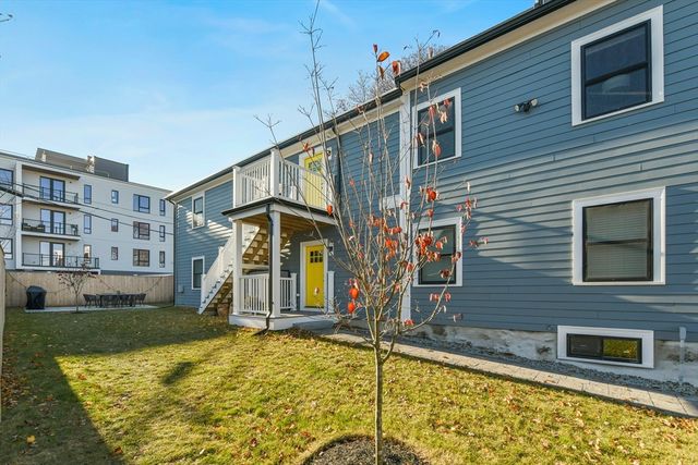 17 Akron St 2, Boston, MA 02119