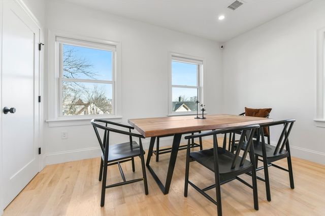 17 Akron St 2, Boston, MA 02119