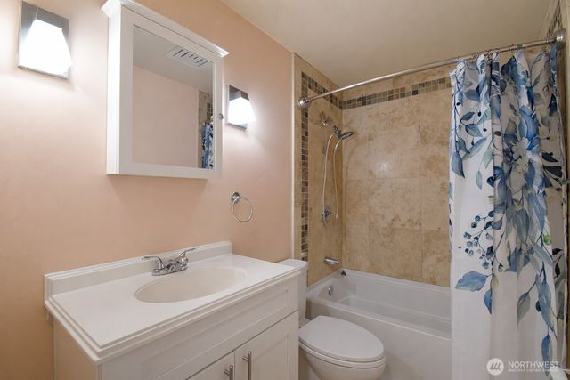 20103 8th Avenue S, Des Moines, WA 98198